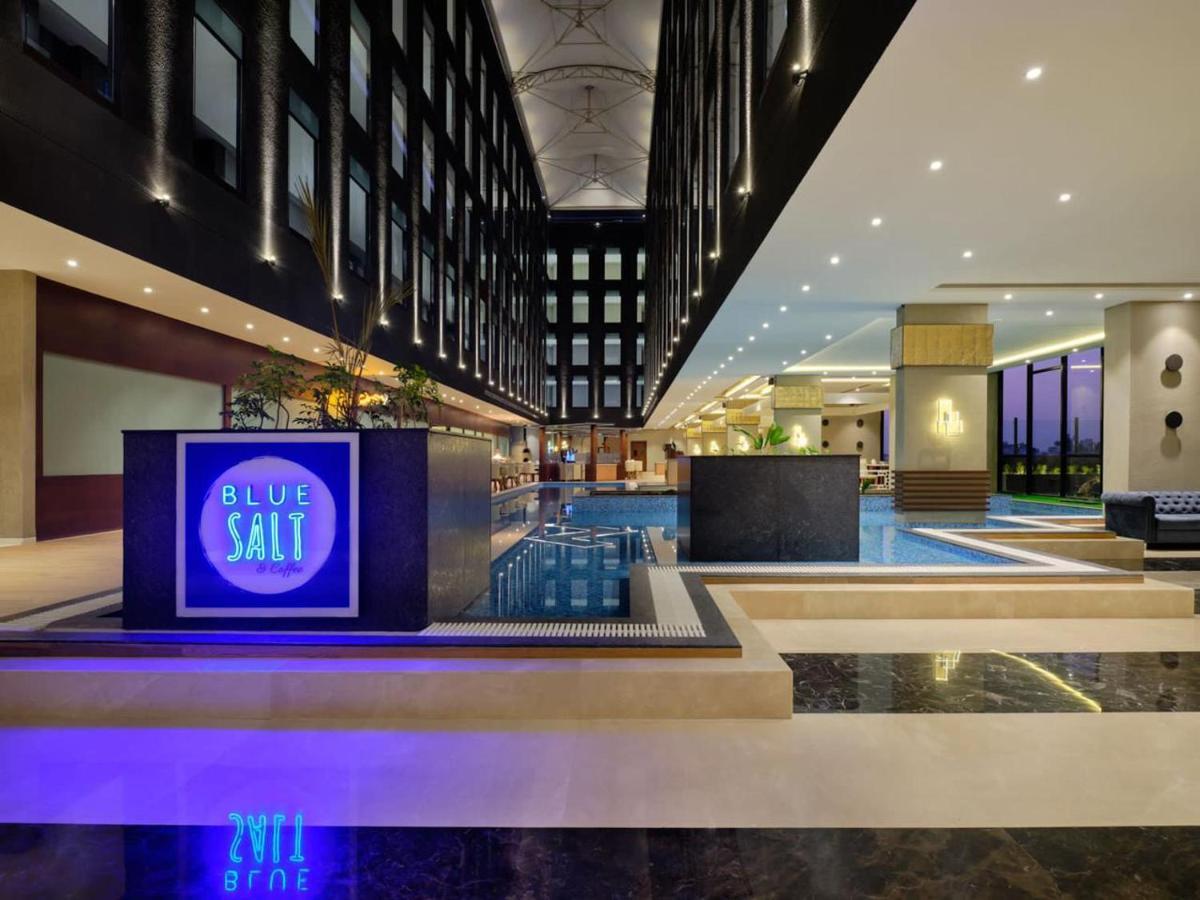 Essentia Luxury Hotel Индаур Экстерьер фото
