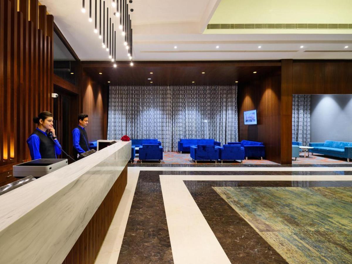 Essentia Luxury Hotel Индаур Экстерьер фото