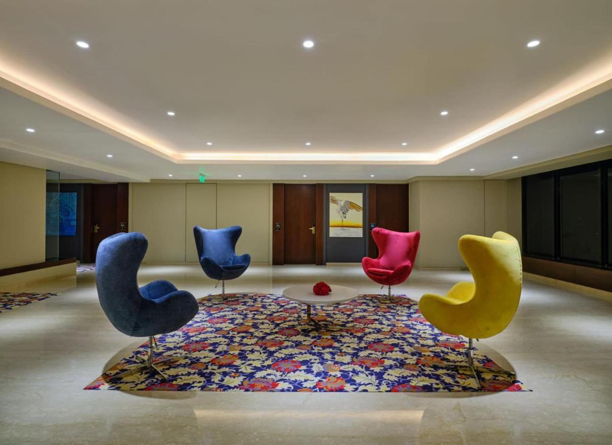 Essentia Luxury Hotel Индаур Экстерьер фото