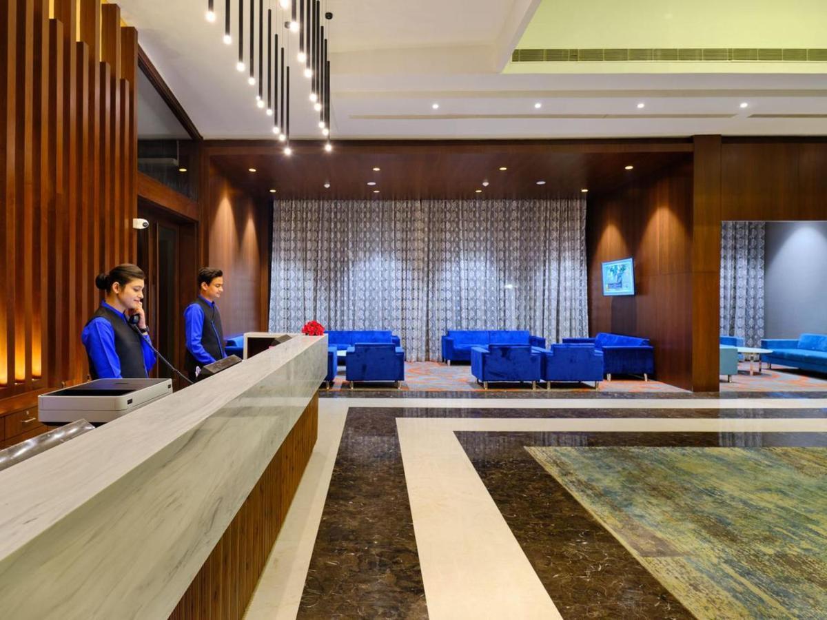 Essentia Luxury Hotel Индаур Экстерьер фото