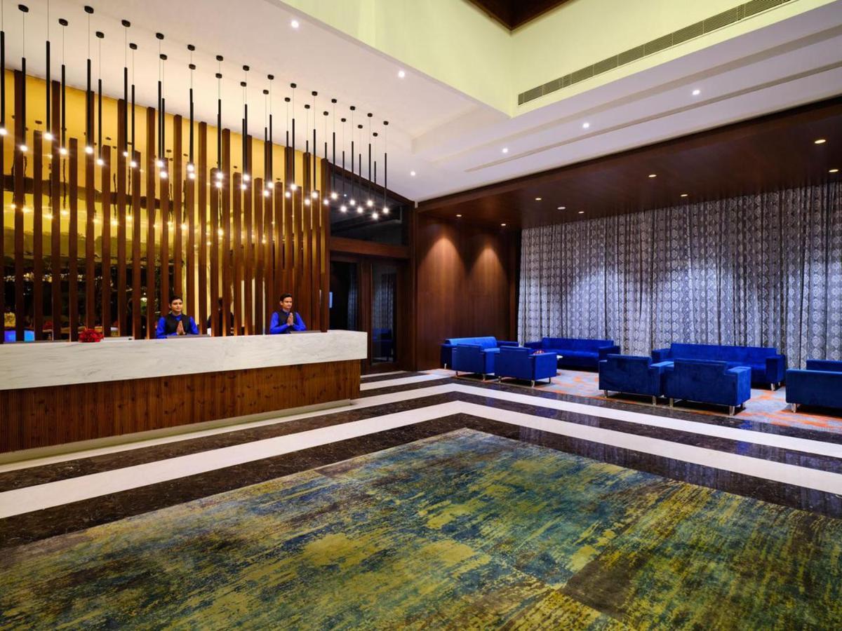 Essentia Luxury Hotel Индаур Экстерьер фото